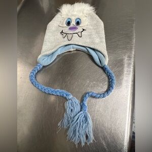 Disney Parks White Knitted Yeti Beanie with Blue Fleece Lining - One Size - VGUC